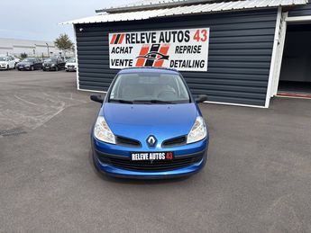 Voir d&eacute;tails -Renault Clio III (B/C85) 1.6 16v 110ch Confort Expres &agrave; Firminy (42)