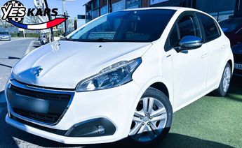  Voir d&eacute;tails -Peugeot 208 1.2 PureTech 82ch Style 5p-ENTRETIEN COM &agrave; Saint-Maximin-la-Sainte-Baume (83)