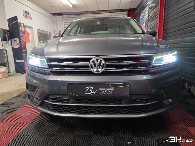 Volkswagen Tiguan 2.0 TDI 150 BLUEMOTION CARAT DSG BVA Gris de 2018