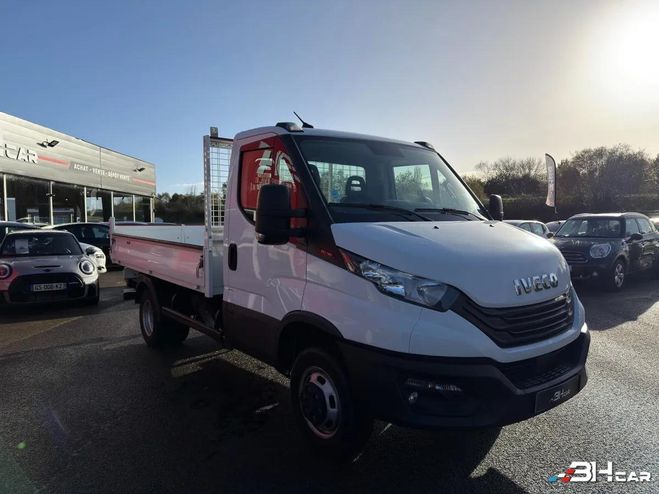 Iveco Daily Ch�ssis Cabine Phase 3 35C16 D 160 CH Blanc de 2022