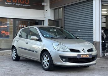  Voir d&eacute;tails -Renault Clio 1.5 dci 105 + clim radar arriere d�marra &agrave; Nancy (54)