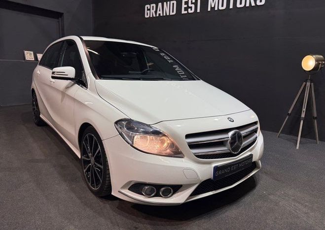 Mercedes Classe B 180 CDI Fascination sport 110cv | moteur Blanc de 2013