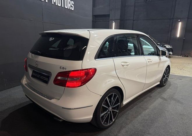 Mercedes Classe B 180 CDI Fascination sport 110cv | moteur Blanc de 2013