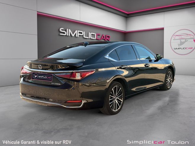 Lexus ES ES300H Finition Luxe ? Toit ouvrant ? Si Noir de 2023