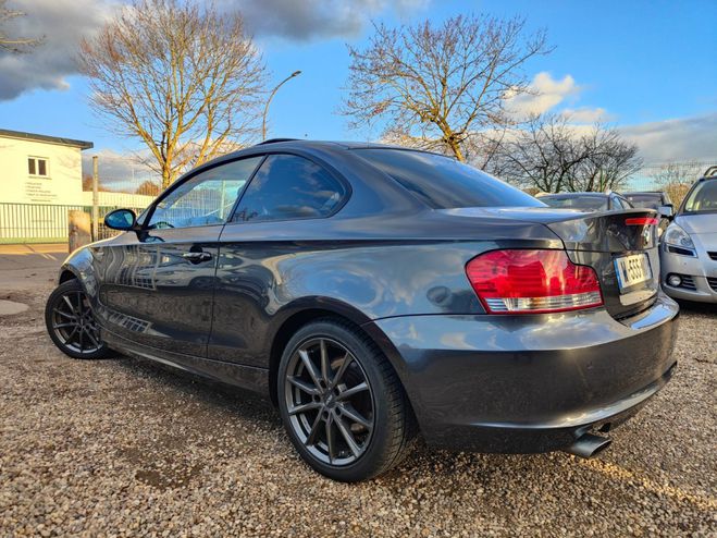 BMW Serie 1 Coup� 120d 177ch Gris de 2008