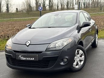  Voir d&eacute;tails -Renault Megane III 1.5 DCI 90CH TOMTOM EDITION * 143.00 &agrave;  La Chapelle-d'Armenti�res (59)
