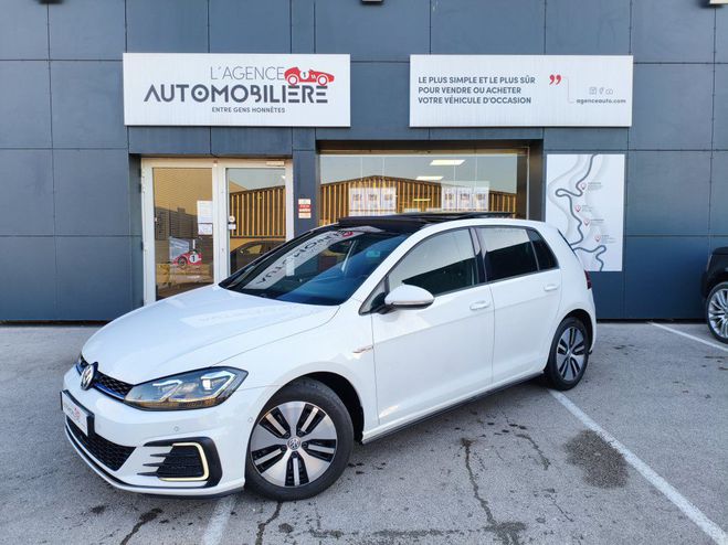 Cliquer pour voir la photo suivante Volkswagen Golf 1.4 TSI GTE 204cv DSG6 Pano, Digital Coc Blanc de 2017