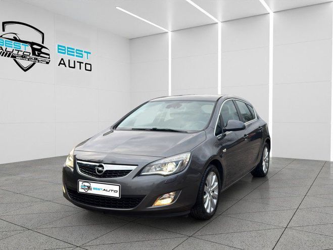 Opel Astra 1.4 TURBO 120CH COSMO PACK Gris Fonce de 2011
