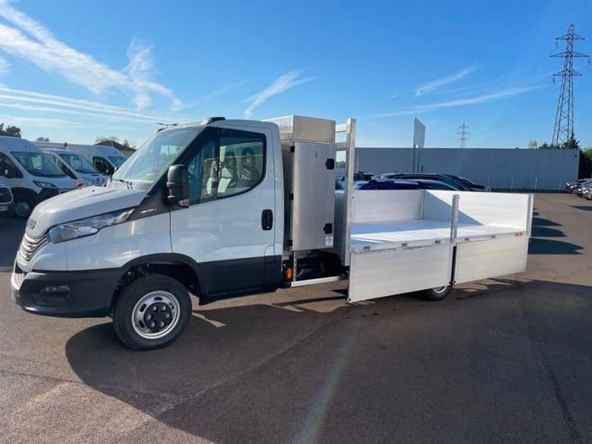 Iveco Daily PLATEAU 35C16 160CV 3L ALUMINIUM 4M COFF Blanc de 2025