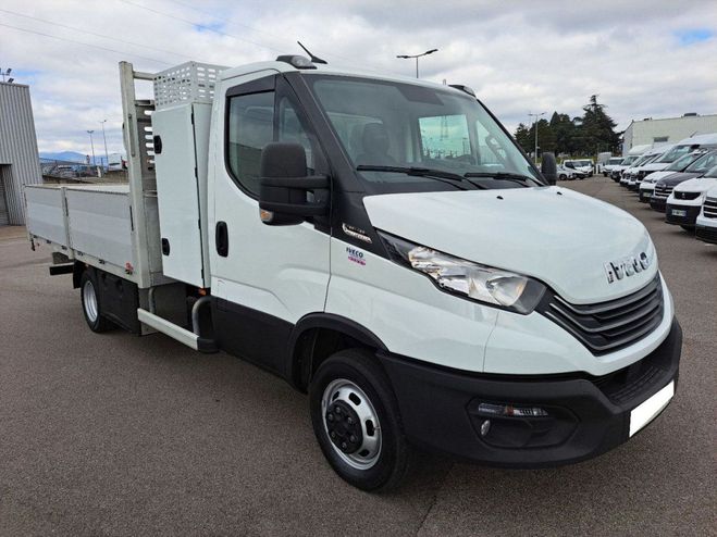Iveco Daily PLATEAU 35C18 A8 180CV 3L ALU 3M80 COFFR Blanc de 2023