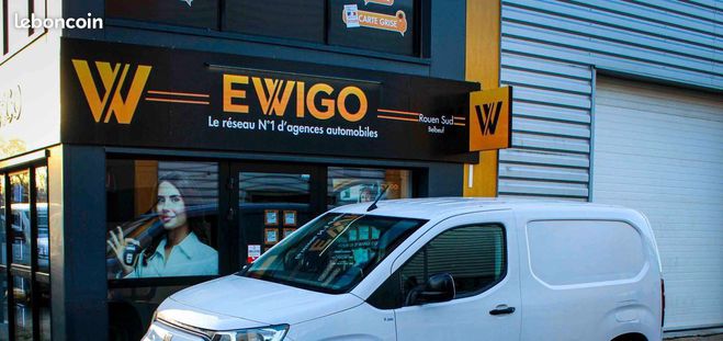 Fiat Doblo vu fourgon 1.2 essence 110 ch 650kg (102 Blanc de 2023