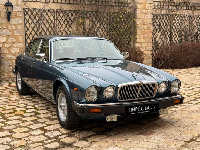 Jaguar XJ ETAT NEUF 15 000 km d'origine Bleu de 1984