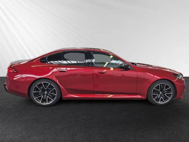 BMW M5 Berline AHK|DA&PAProf.|Bowers&Wilkins Rouge Feu de 2024