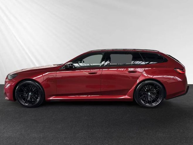 BMW M5 Touring MDriver'sPackage|AHK|Bowers&Wilk Rouge Feu de 2024
