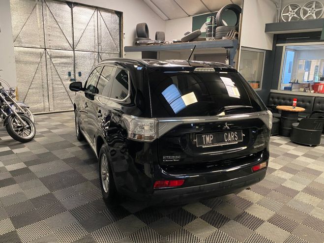 Mitsubishi Outlander 2.2 DI-D 150 ClearTec Invite 2WD Noir de 2013