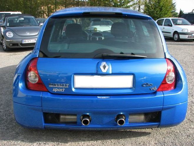 Renault Clio  ii v6 24s 230 rs 3p  de 2002