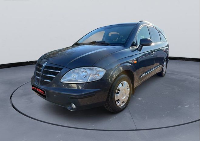 Ssangyong Rodius Ssangyoung 7 places 270 XDI 165 CH attel Autre de 2007