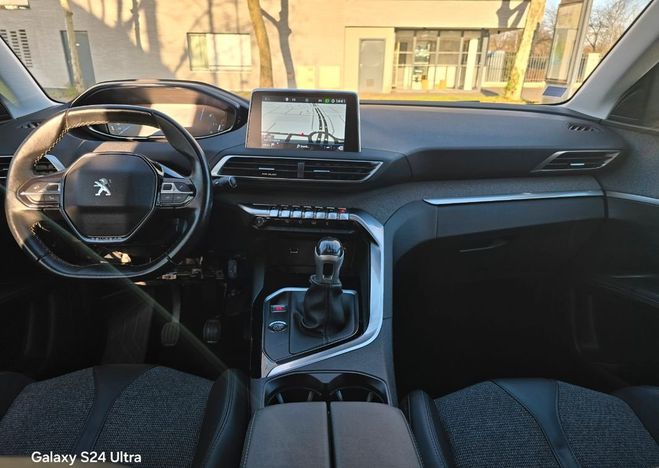 Peugeot 3008 1.5l BlueHdi 130 Allure 02-2019 Gris de 2019