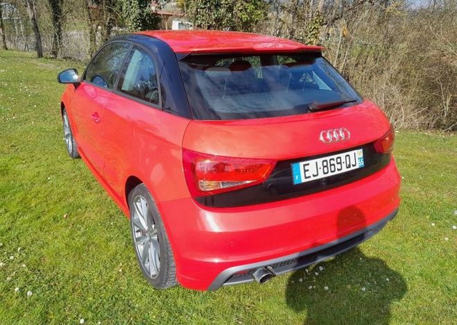 Audi A1 1.6 TDI 90ch FAP S line Rouge de 2014