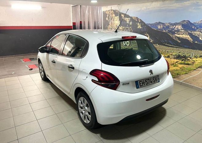 Peugeot 208  Blanc de 2016