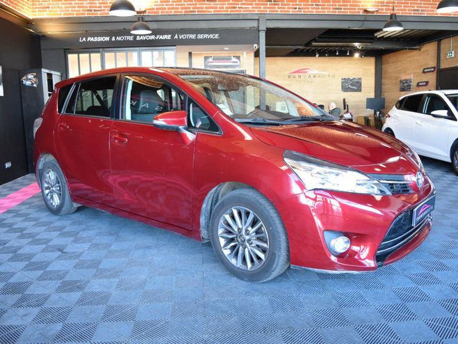 Toyota Verso LCA 2017 112 D-4D Design / ATTELAGE Rouge de 2017