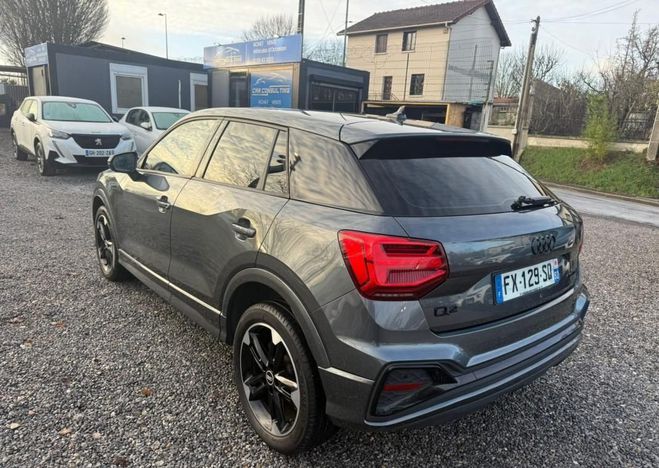 Audi Q2 35 TFSI 150 S tronic 7 Design Gris de 2021