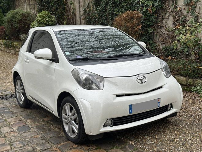 Toyota Iq 100 VVT-i iQ� MultiDrive BLANC de 2012