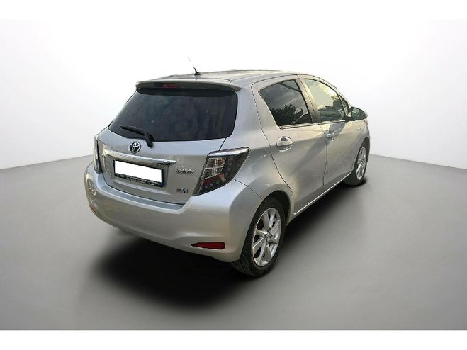 Toyota Yaris Yaris 100h Dynamic BVA Gris clair de 2013