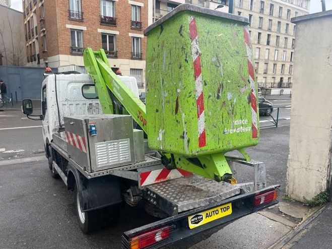 Renault Maxity 120.32/5 L2 BLANC de 2015