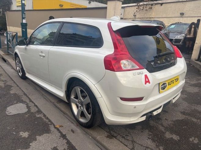 Volvo C30 1.6 D 110CH R-DESIGN BLANC de 2010