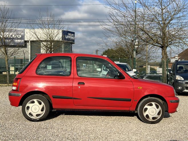 Nissan Micra II (K11) 1.0 55ch C�t� Sud 3p ROUGE de 2000