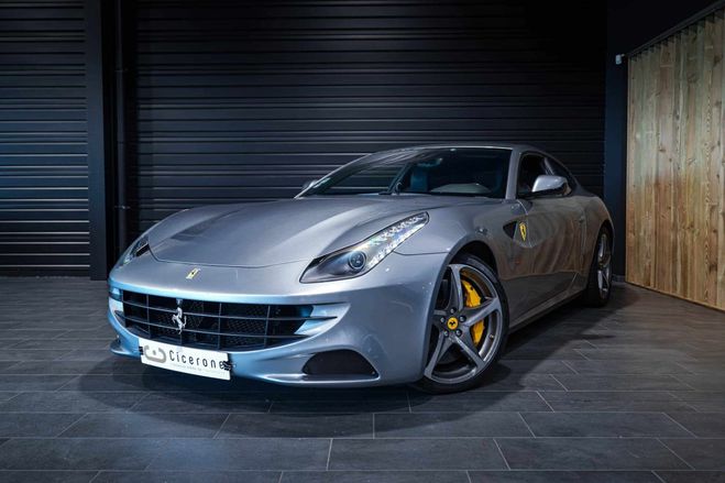 Ferrari FF V12  de 2011