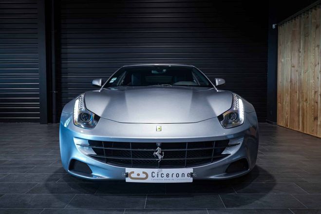 Ferrari FF V12  de 2011