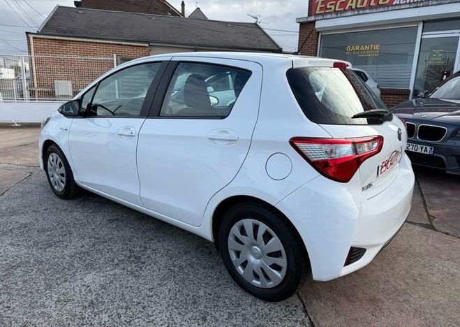 Toyota Yaris (2 places) 1,5 HYBRID 100h DERIV VP 9990 Blanc de 2021
