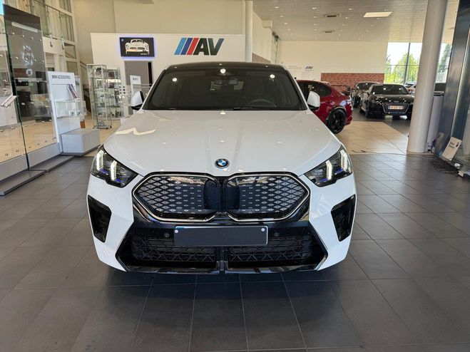 BMW X2 M sport Pro 204 ch options LOA 549 euros Blanc de 2024