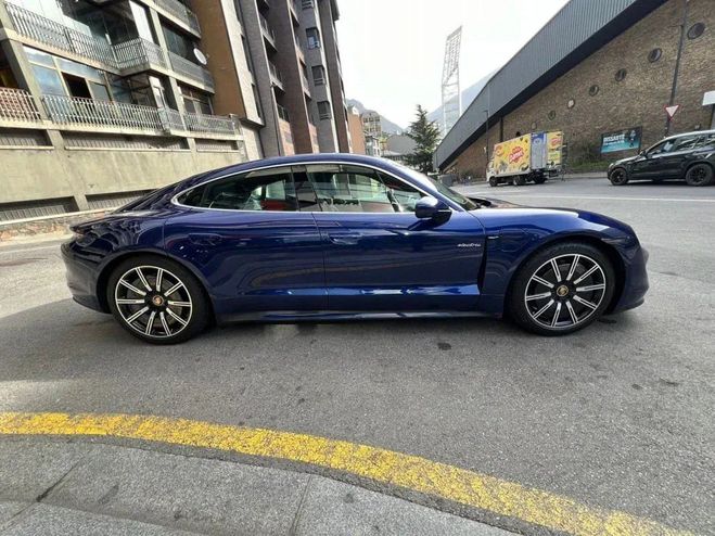 Porsche Taycan Turbo Blau de 2020