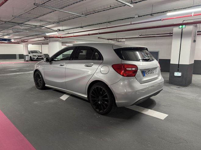 Mercedes Classe A A180 CDI BE INTUITION BA Gris M�tallis� de 2013
