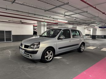  Voir d&eacute;tails -Renault Clio CONFORT AUTHENTIQUE 1.4 16V BA PROACTIVE &agrave; Asni�res-sur-Seine (92)