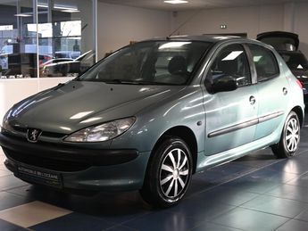  Voir d&eacute;tails -Peugeot 206 1.4L &agrave; Saint-Saturnin (72)