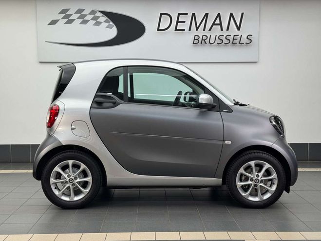 Smart Fortwo Coup� 0.9 Turbo 90 Ch Passion Navi- Gris M�tallis� de 