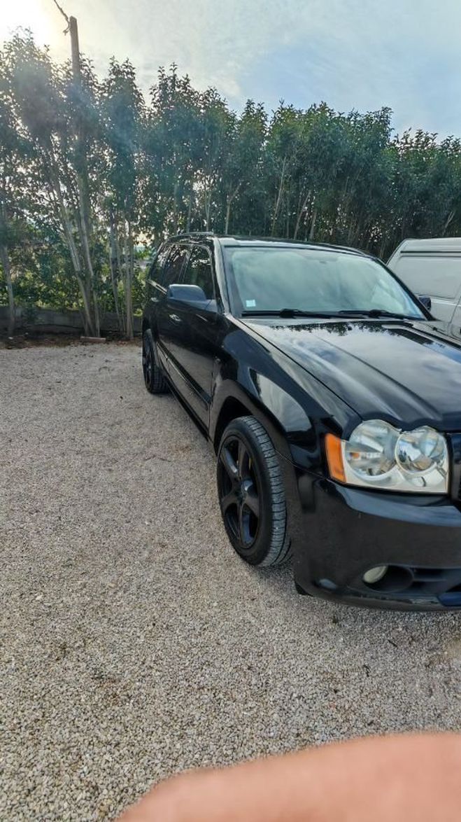 Jeep Grand Cherokee 6.1L SRT8 425cv 4X4 OU SUV 5P BVA NOIR de 2006