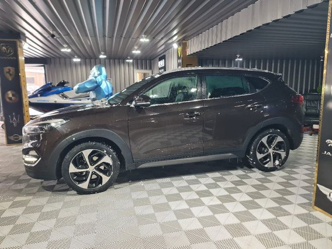 Hyundai Tucson 1.7 CRDi 141 2WD DCT-7 Executive * REPRI Marron de 2017
