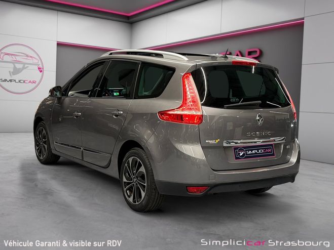 Renault Grand Scenic III 7 places dCi 110 FAP eco2 Bose EDC S Gris de 2014