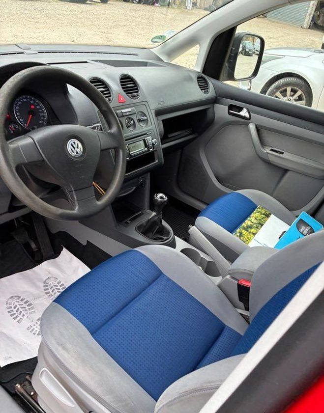 Volkswagen Caddy 1.4 80cv essence 5 places 2009 107000 ki  de 2009