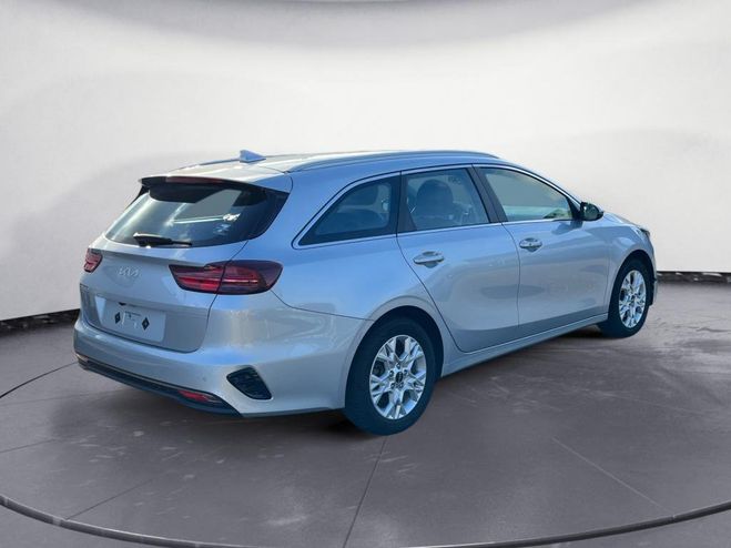 Kia Ceed d SW D Ceed 1.6 CRDi MHEV - 136 - III Ac Gris Sirius de 2022