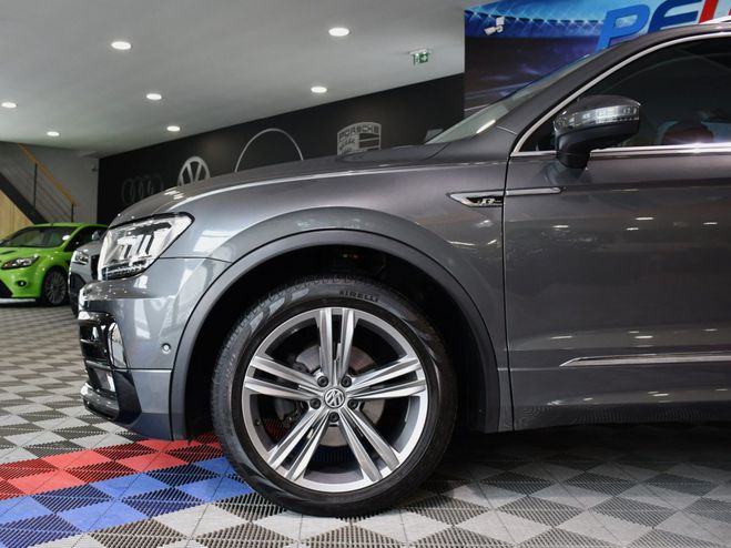 Volkswagen Tiguan R-Line Carat 2.0 TDI 150 DSG 4Motion GPS Gris de 2019