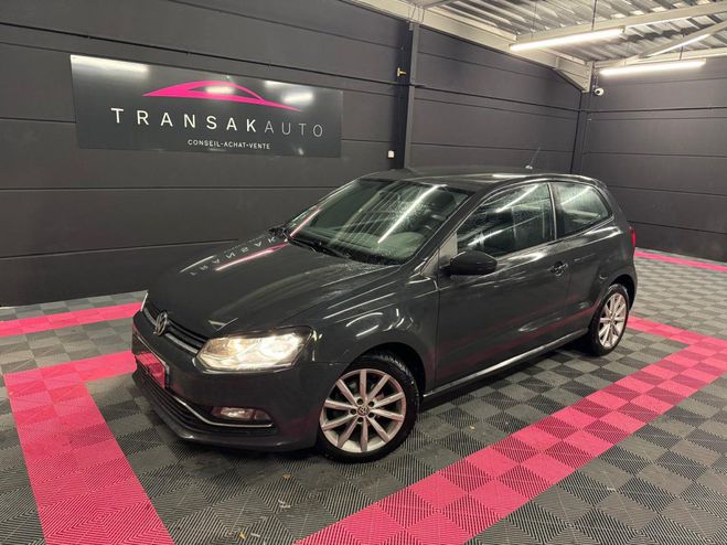 Volkswagen Polo 1.2 TSI 90 BMT Carat / Entretien Complet Gris de 2017