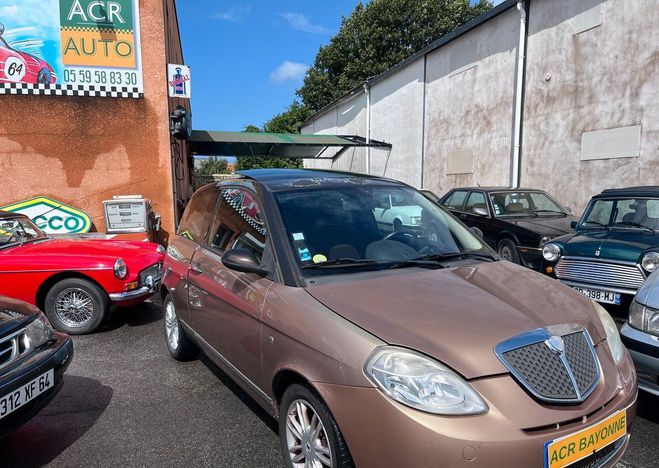Lancia Ypsilon ii (2) 1.4 8v 77 oro b-colore Dor� de 2007