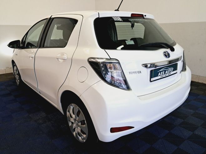 Toyota Yaris HYBRIDE 100h Dynamic Blanc de 2014