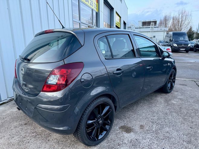 Opel Corsa 1.4 16V 100CH BLACK EDITION Gris Clair de 2014